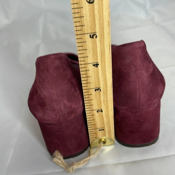 LORD & TAYLOR Block Heel Pumps Burgundy Suede Scalloped Mesh Round Toe Size 6.5 - Picture 11 of 12